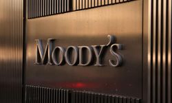 Moody’s, Güney Kıbrıs’ın yatırım notunu yükseltti