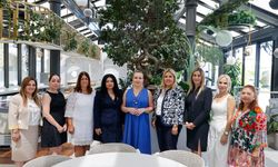 Sibel Tatar, Kuzey Kıbrıs Kadın Örgütleri Ağı’na bağlı derneklere yönelik ziyaretlerine Girne’de devam etti