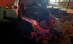 Girne’deki bir oto galeride iki araç kundaklandı, 18 ve 19 yaşındaki 4 kişi tutuklandı!