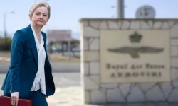 İngiltere Dışişleri Bakanı Cooper: Kıbrıs'ta İngiliz üssü çevresinde tüm orantılı önlemler alındı