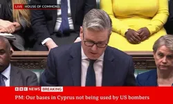 İngiltere Başbakanı: Kıbrıs'ta ABD'ye verilen üs izinleri savunma amaçlı; saldırılara katılmıyoruz
