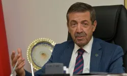 Ertuğruloğlu: Vatandaşlarımızın güvenli şekilde dönebilmesi için hava sahasının açılmasını bekliyoruz
