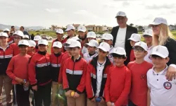 “Yeniden Yeşil Kıbrıs” etkinliğiyle ülke genelinde eş zamanlı fidan dikimi: 14 bin fidan dikiliyor