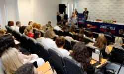 Başbakan Üstel: Çocukların ve gençlerin güvenli ortamda yetişmesi hükümetin önceliği