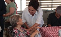 Zerrin Üstel: Yaşlılarımız her zaman baş tacımız olmaya devam edecek
