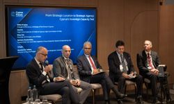 ABD Büyükelçisi ve bazı diplomatlar Cyprus Forum’da Kıbrıs sorunu ve enerji gündemini ele aldı