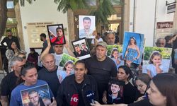 Gemi faciasında yakınlarını kaybeden aileler Girne Mahkemesi önünde adalet taleplerini yineledi