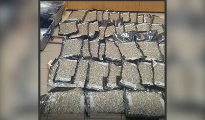 Larnaka Havalimanı’nda 24 kilo hintkeneviri türü uyuşturucu ele geçirildi