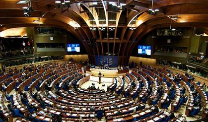 Fileleftheros: Kıbrıs sorununda yeni gayriresmi görüşmelerle köprü kuruluyor