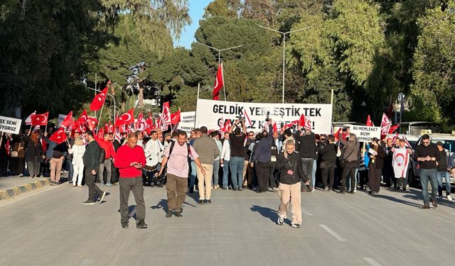 YDP’den “Anavatan’a Saygı” Eylemi