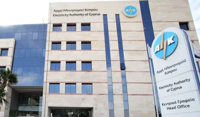 Güney Kıbrıs’ta elektrik krizi: Zam tartışmaları ve siyasi müdahaleler tepki çekiyor