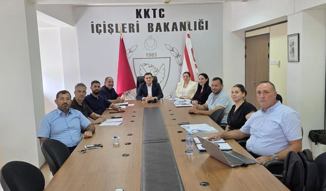 İçişleri Bakanı Dursun Oğuz Muhtarlar Birliği ile görüştü