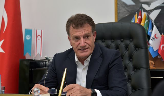Bayındırlık ve Ulaştırma Bakanı Erhan Arıklı, Denktaş’ı hedef alan kitabı Bakan Yerlikaya’ya şikayet etti!