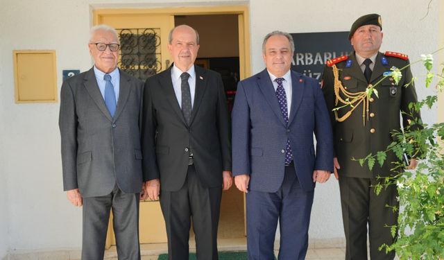 Tatar, Kumsal Katliamı’nda ailesi katledilen Necmi İlhan ile Barbarlık Müzesi’ni ziyaret etti