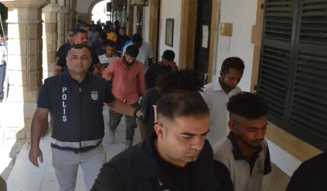 Ülkede yıllardır kaçak yaşayan 28 kişi tutuklandı