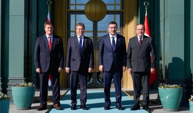 Hükümet ve Yılmaz'ın görüşmesi tamamlandı: İktisadi ve Mali İşbirliği Anlaşması ve projeler ele alındı