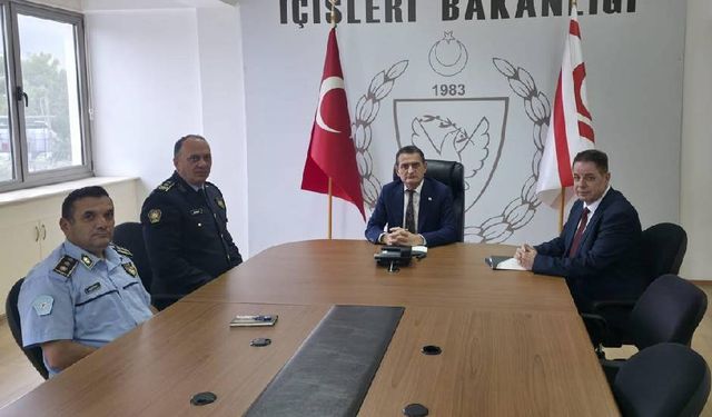 Bakan Oğuz, Adalıer ile bir araya geldi