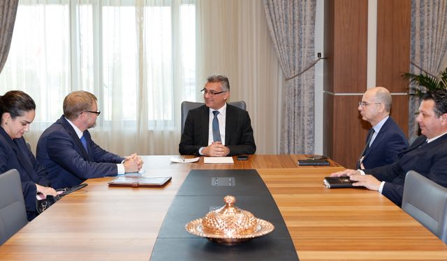 Erhürman, İsveç’in Lefkoşa Büyükelçisi Martin Hagström’ü kabul etti