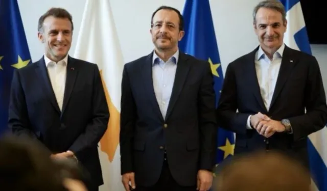 Macron ve Miçotakis Baf’ta Hristodulidis ile buluştu: Gündem bölgedel güvenlik ve savunma iş birliği