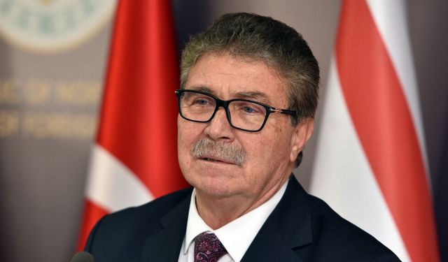 Üstel’den Hristodulidis’e Fransız askeri tepkisi: Güney Kıbrıs’ı yabancı güçlerin üssüne dönüştürüyorsunuz