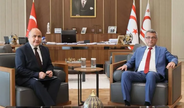 Cumhurbaşkanı Erhürman, Türkiye'nin Lefkoşa Büyükelçisi Ali Murat Başçeri’yi kabul etti