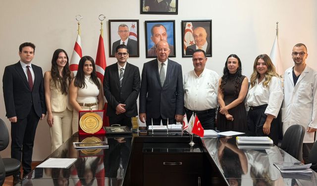 Dinçyürek: Genç hekimlerin haklı mücadelesinin yanındayız
