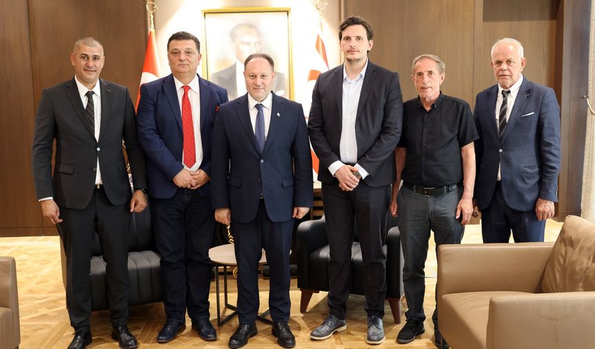 Öztürkler: Gençlerimize uygulanan izolasyonlar kaldırılmalı
