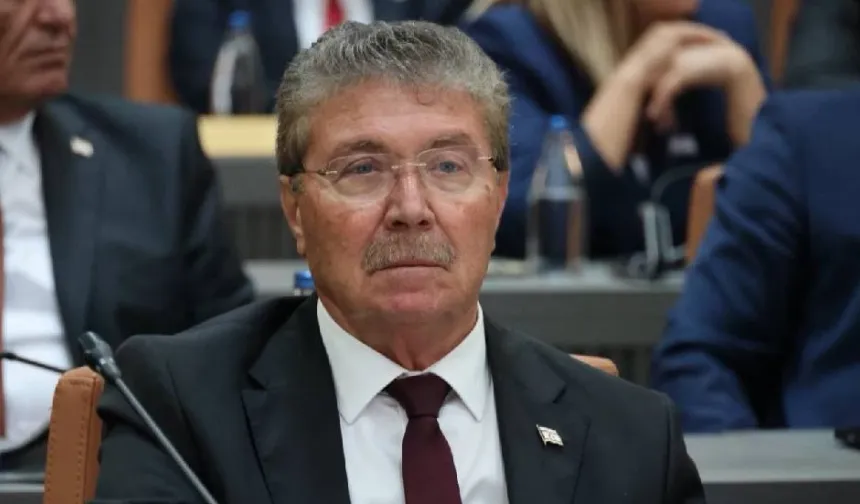 Üstel: Devletimize yaraşır, halkımızın iradesini yansıtan yepyeni meclis binamızda ilk günü yaşıyoruz