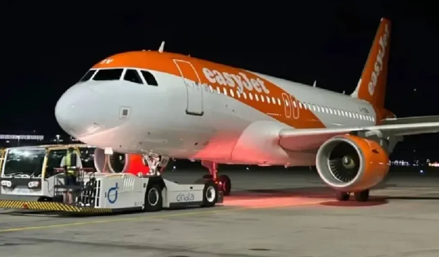Güney Kıbrıs’tan İngiltere’ye giden uçak İzmir’e acil iniş yaptı!