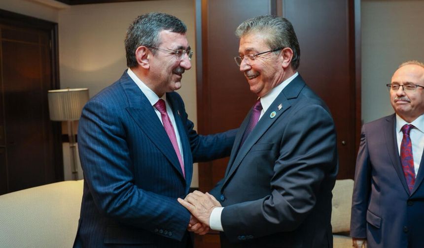 Başbakan Üstel, Bakü’de Cevdet Yılmaz ile görüşme gerçekleştirdi