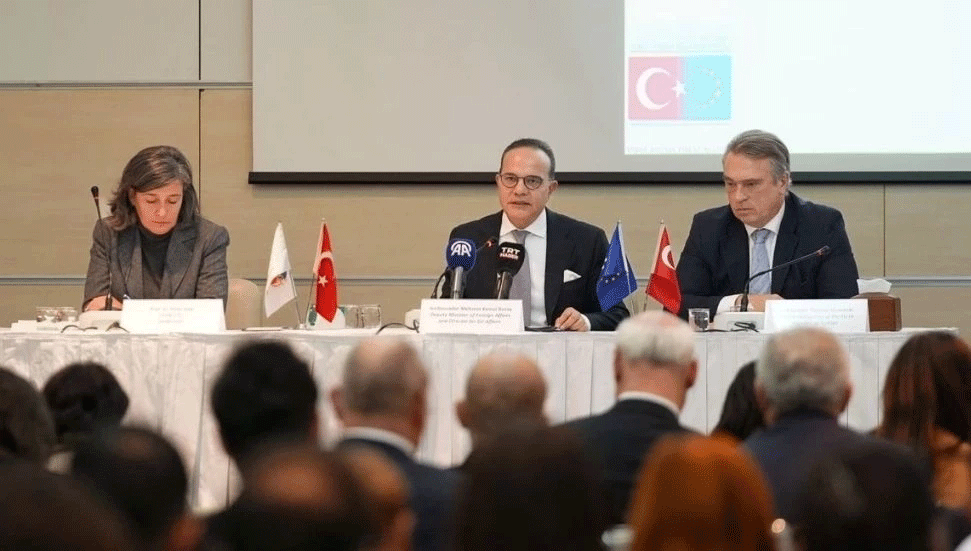 Bozay: Kıbrıs konusunda aynı federasyon hikayesiyle karşılaşıyoruz, yeni bir şeye ihtiyaç var