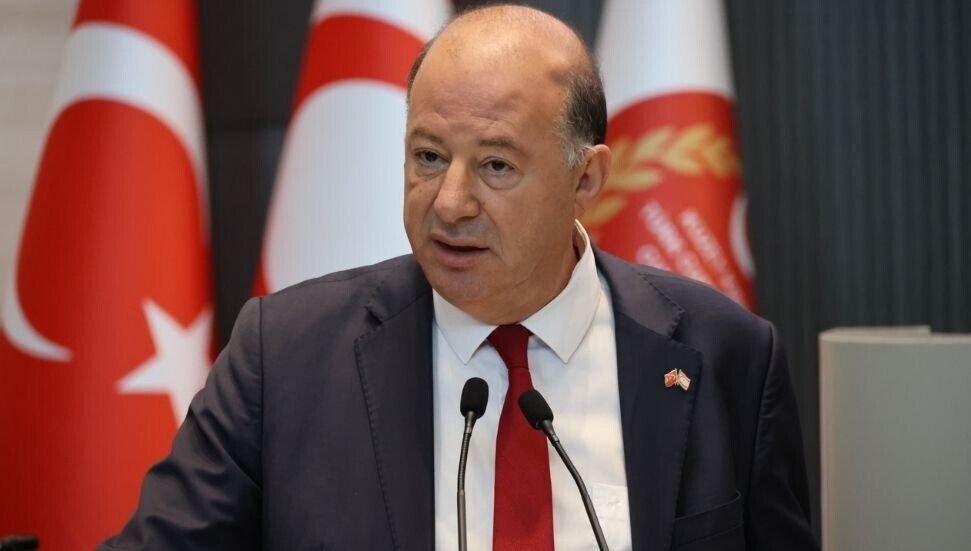Dinçyürek’ten Altuğra'ya: Siyasette prim yapmak için partiyi suçlamayın
